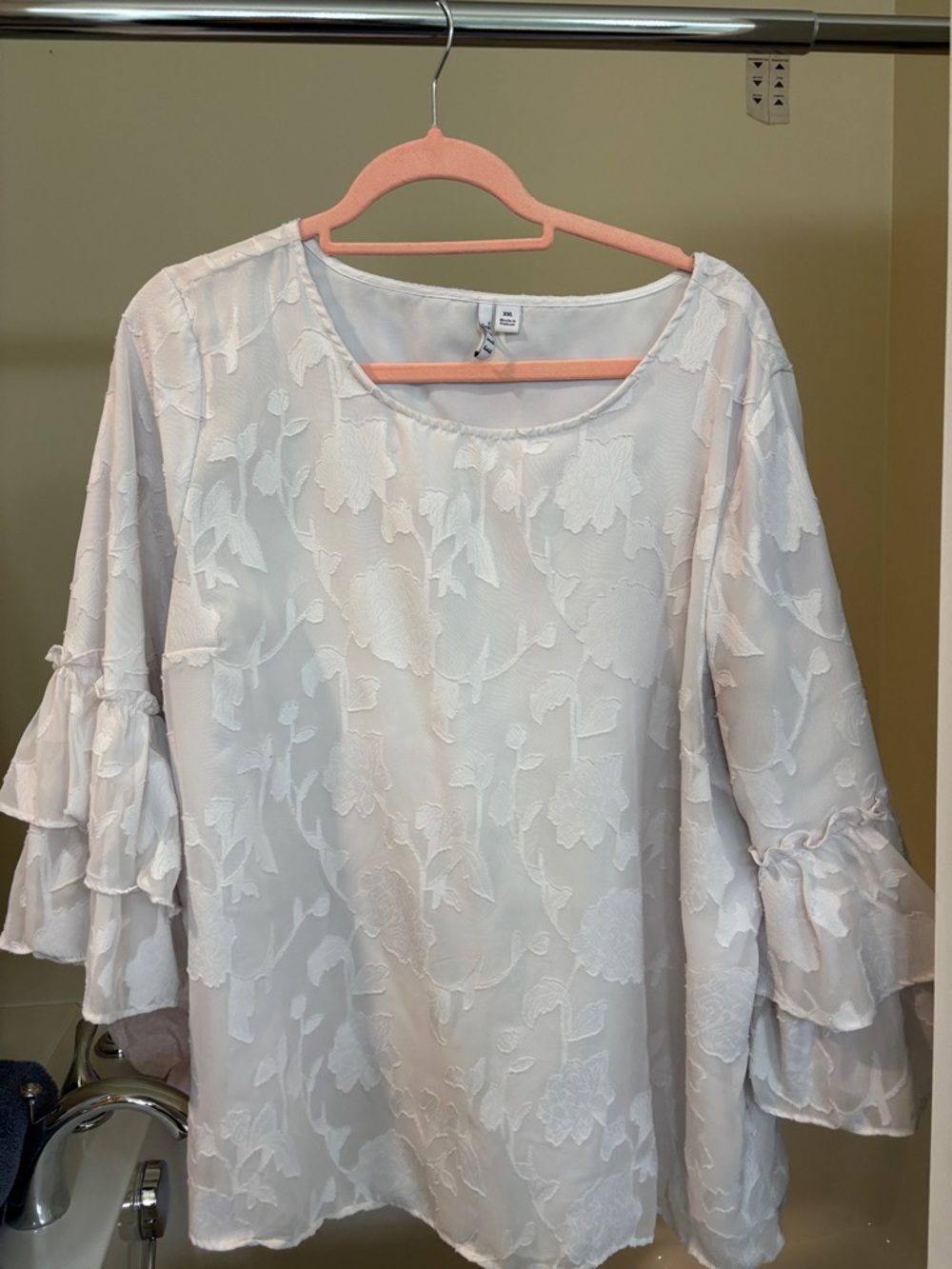 Elle White Floral Jacquard Ruffle Sleeve Top